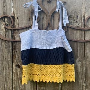 Multi colored fitted top